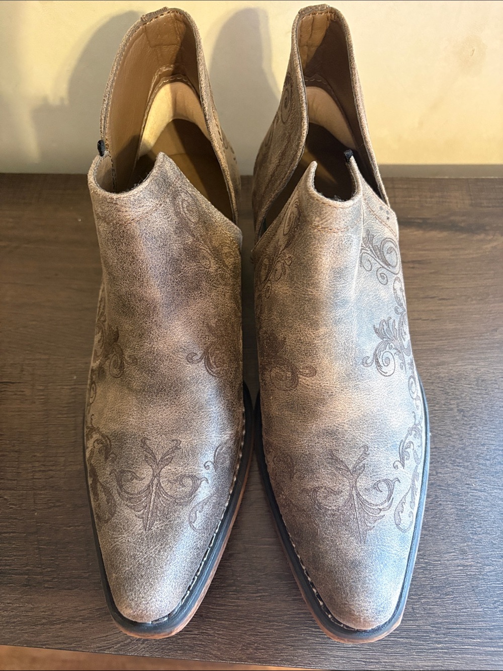 Roper Ava Brown Western Cutout Ankle Boots Women’s Size 11 Like new - Picture 2 of 6